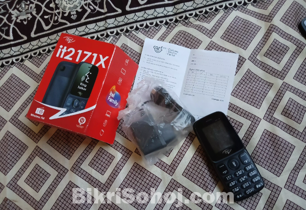 iTel feature phone